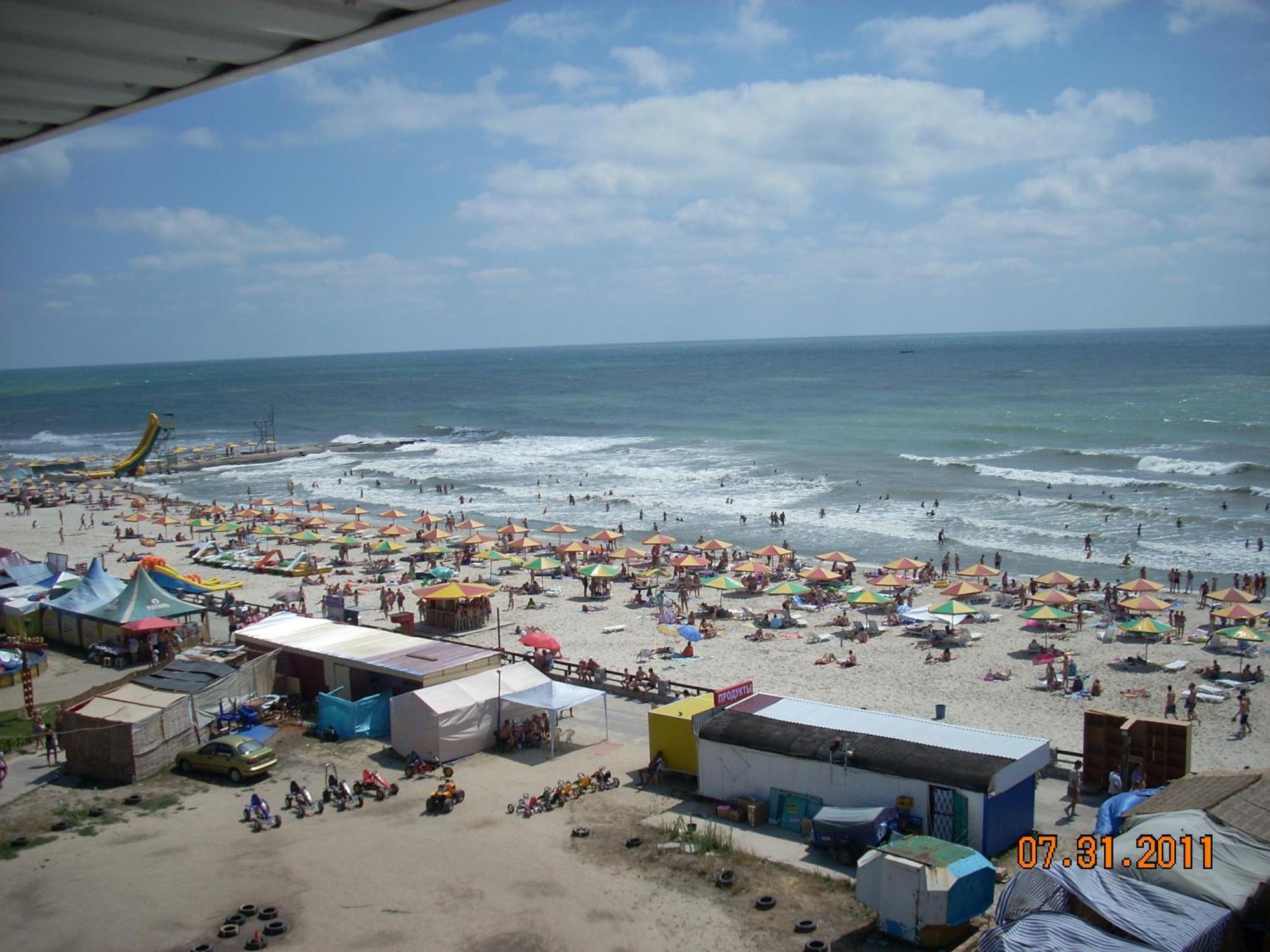 Dolce Vita Resort Hotel Zaliznyi Port Luaran gambar