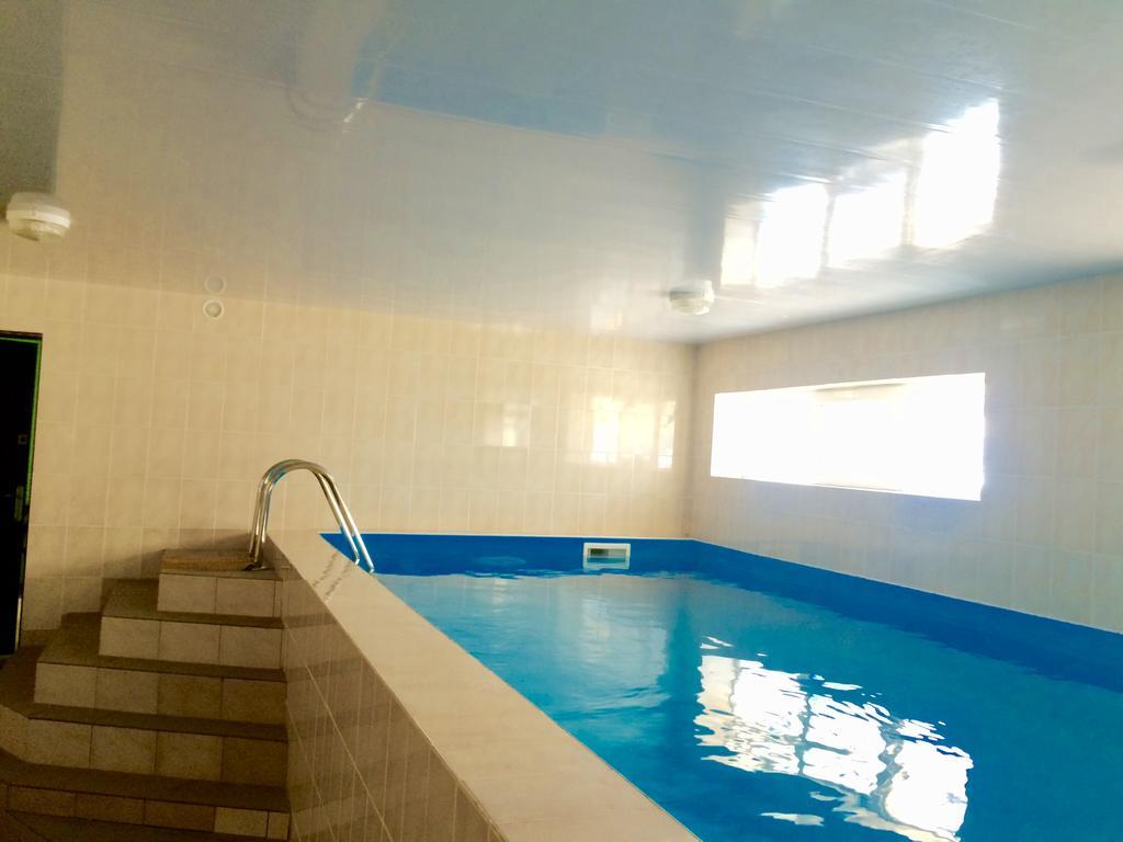 Dolce Vita Resort Hotel Zaliznyi Port Luaran gambar