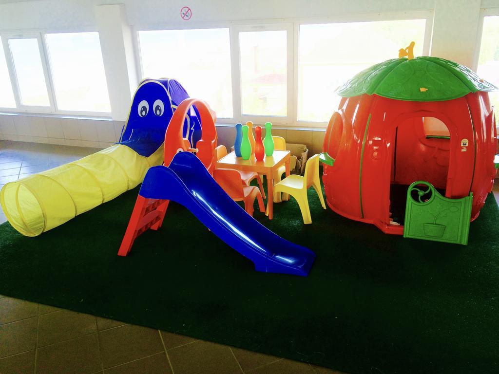 Dolce Vita Resort Hotel Zaliznyi Port Luaran gambar